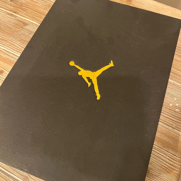 NWOT | Air Jordan 1 Black/White Hologram Sneakers - Picture 5 of 7